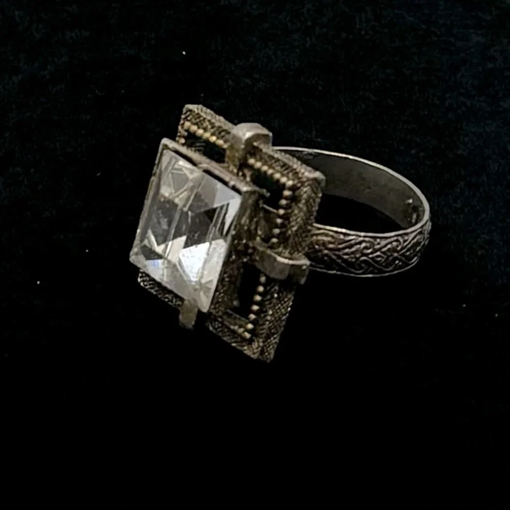VINTAGE Gold-Tone Square Crystal Adjustable Ring